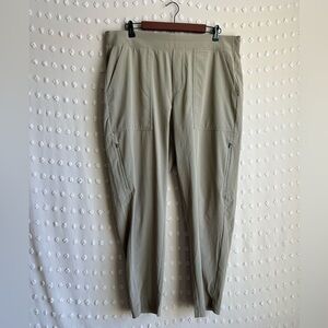 Athleta Brooklyn Mid Rise‎ Ankle Utility Pant Sz 16 Tan